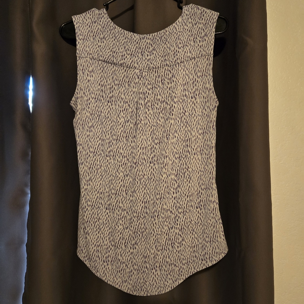 Tank - Picture 2 of 2
